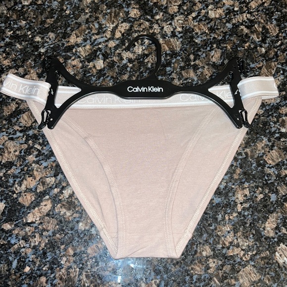 Calvin Klein Intimates & Sleepwear Nwt Calvin Klein Womens